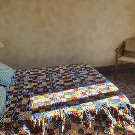 Manoir En Crau Hotel Arles Ngoại thất bức ảnh
