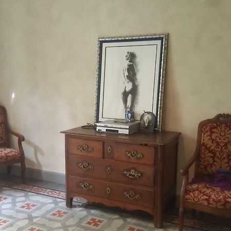Manoir En Crau Hotel Arles Ngoại thất bức ảnh