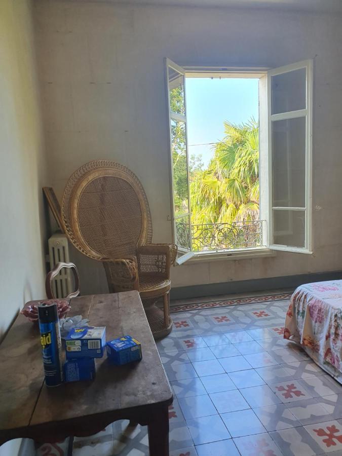 Manoir En Crau Hotel Arles Ngoại thất bức ảnh