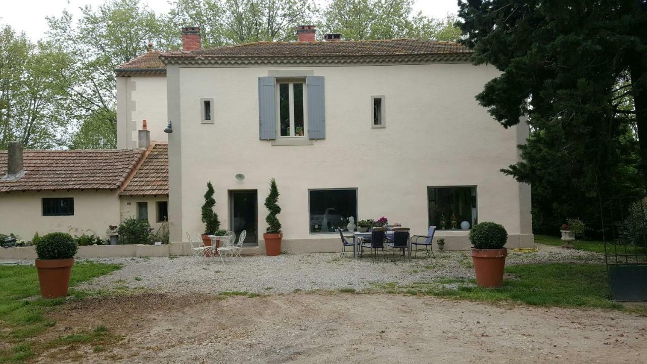 Manoir En Crau Hotel Arles Ngoại thất bức ảnh